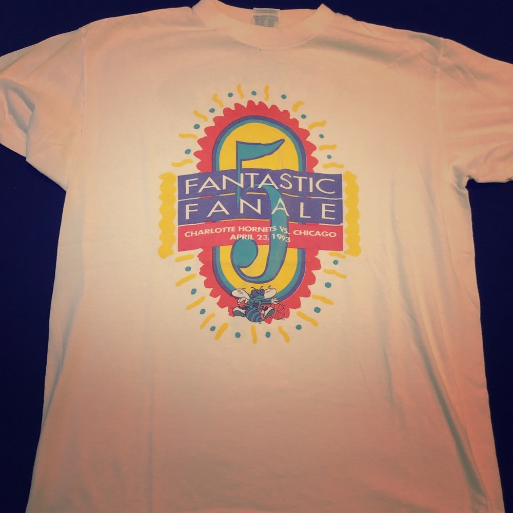VINTAGE CHARLOTTE HORNETS T-SHIRT
